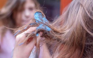 Cum să îndepărtați nămolul de pe păr: cum să scoatem, să dizolvăm, cum să îndepărtăm nămolul de la un copil