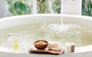 Гореща вана: ползи и вреди за мъже, жени, с настинка
